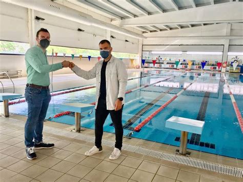 La Piscina Cubierta 'Nacho Gil' de Elda abre el plazo para nuevas .